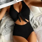 Quels sont les avantages et inconvénients d&rsquo;un maillot de bain femme gainant ?